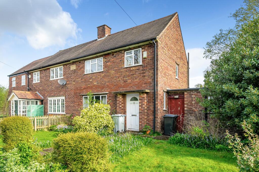 3 bedroom semidetached house for sale in Chapel Lane, Bucklow Hill, WA16