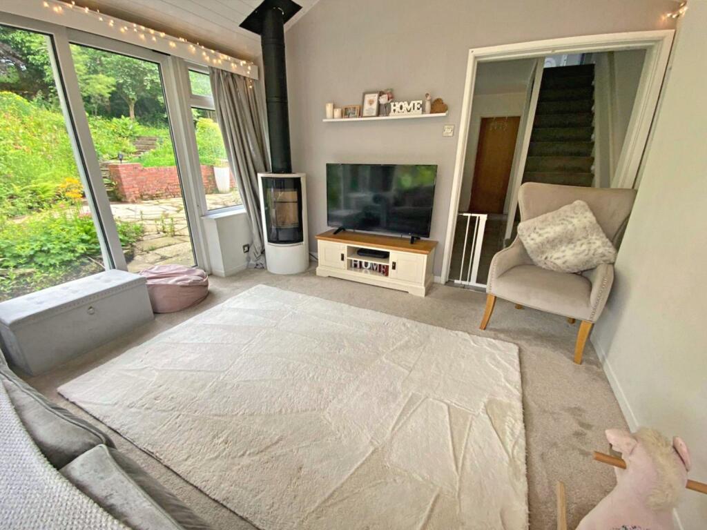 Additional property image - 27 Osborne Way, Haslingden, Rossendale