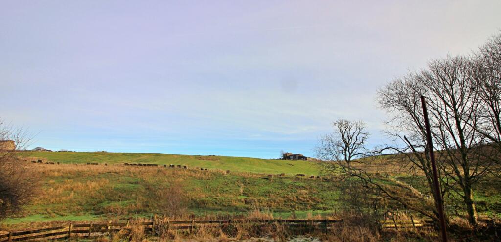 Additional property image - 4 Daisy Bank, Cowpe, Rossendale