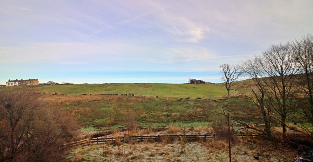 Additional property image - 4 Daisy Bank, Cowpe, Rossendale