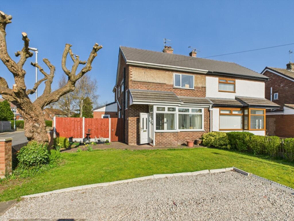 Main image of property: Hathaway, Maghull, Liverpool, Merseyside, L31