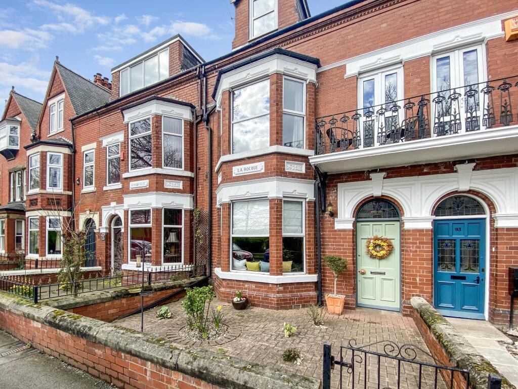 5 bedroom terraced house for sale in Hook Road, Goole DN14 5JR, DN14