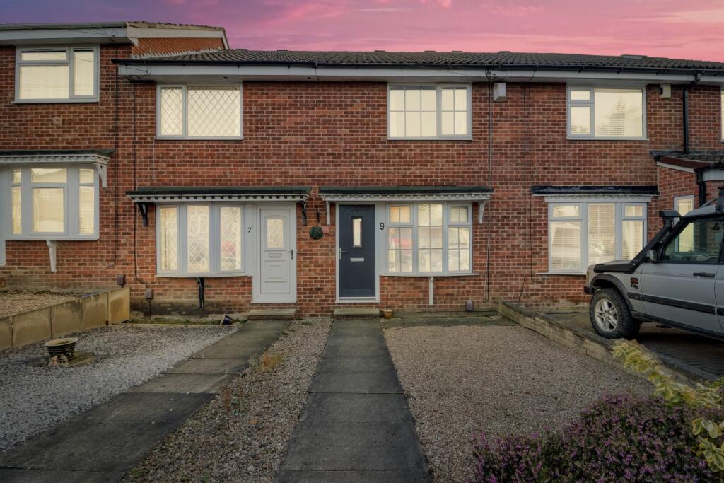 2 bedroom terraced house for sale in Cedar Avenue, Ossett, West