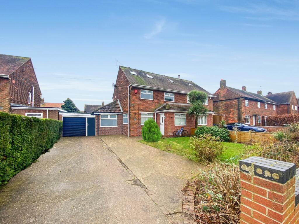 4 bedroom semidetached house for sale in 63 Woodland Avenue, Goole, DN14