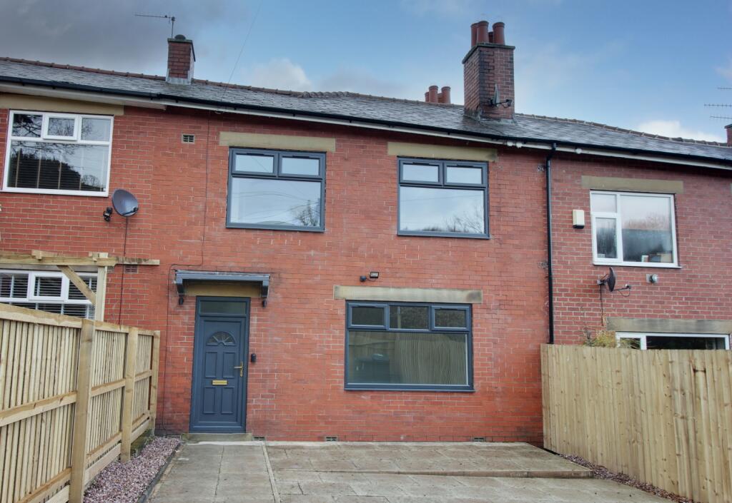 3 bedroom terraced house for sale in Nest Lane, Mytholmroyd, HX7