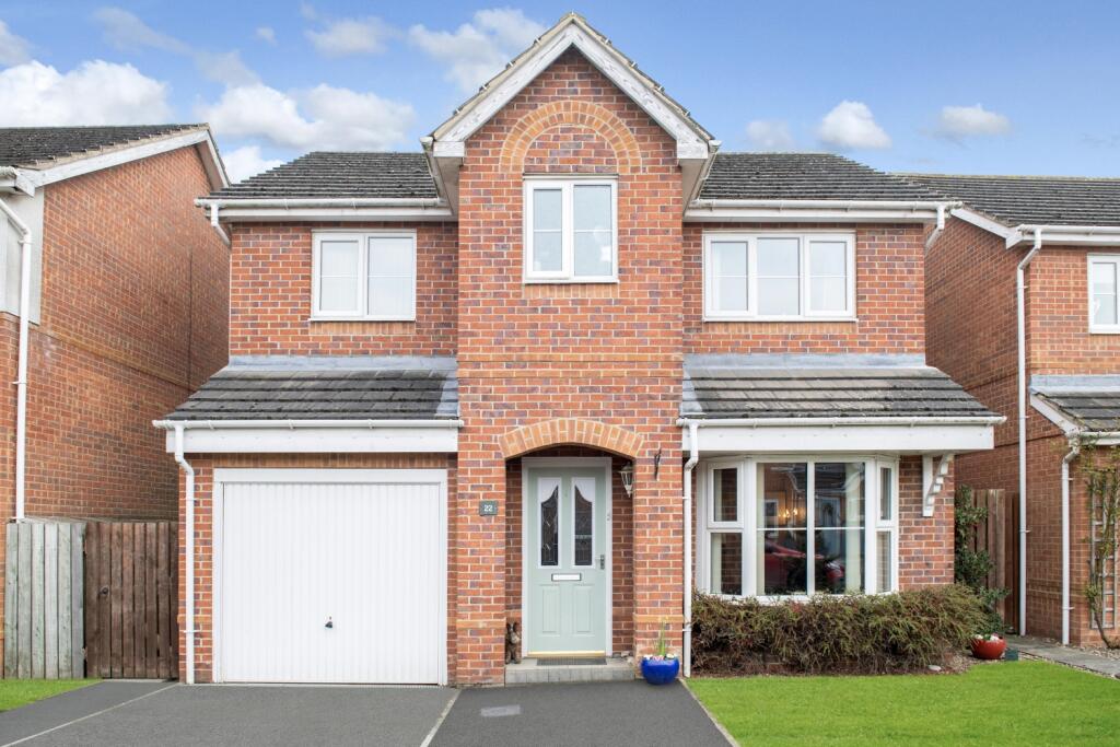 4 bedroom detached house for sale in Linden Way, Thorpe Willoughby
