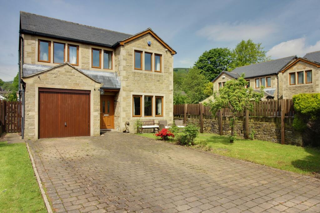 4 bedroom detached house for sale in 5 Laureate Place, Mytholmroyd