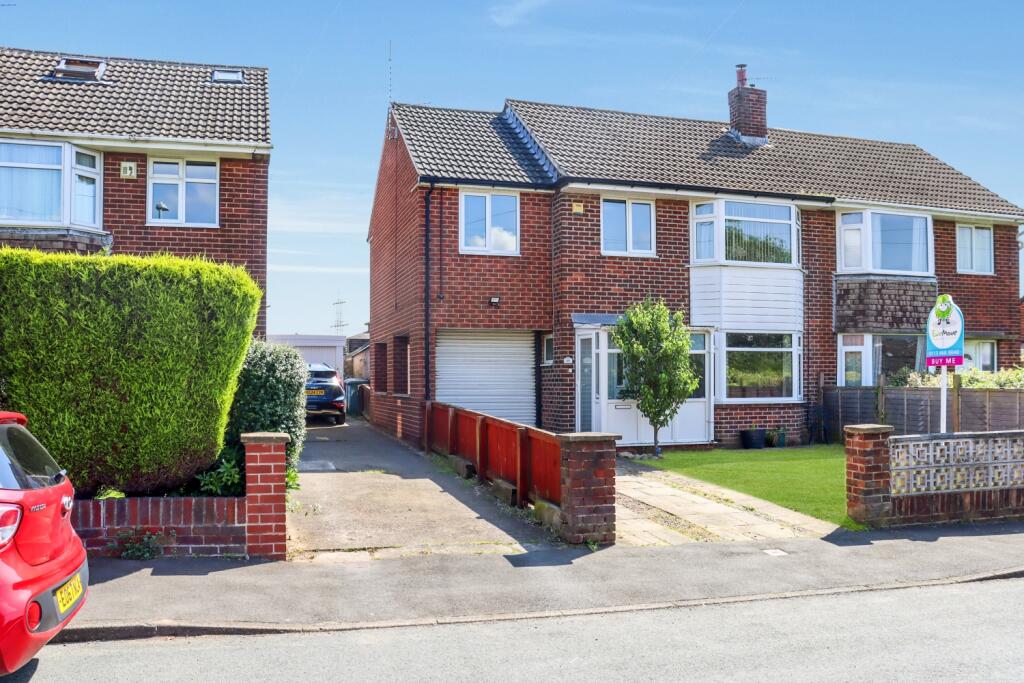 4 bedroom semidetached house for sale in 40 Manor Farm Drive, Soothill, Batley, WF17