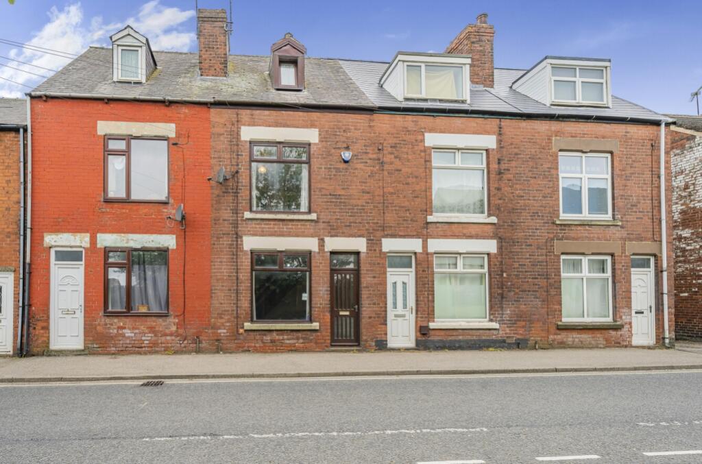 2 bedroom terraced house for sale in North Road, Clowne, Chesterfield