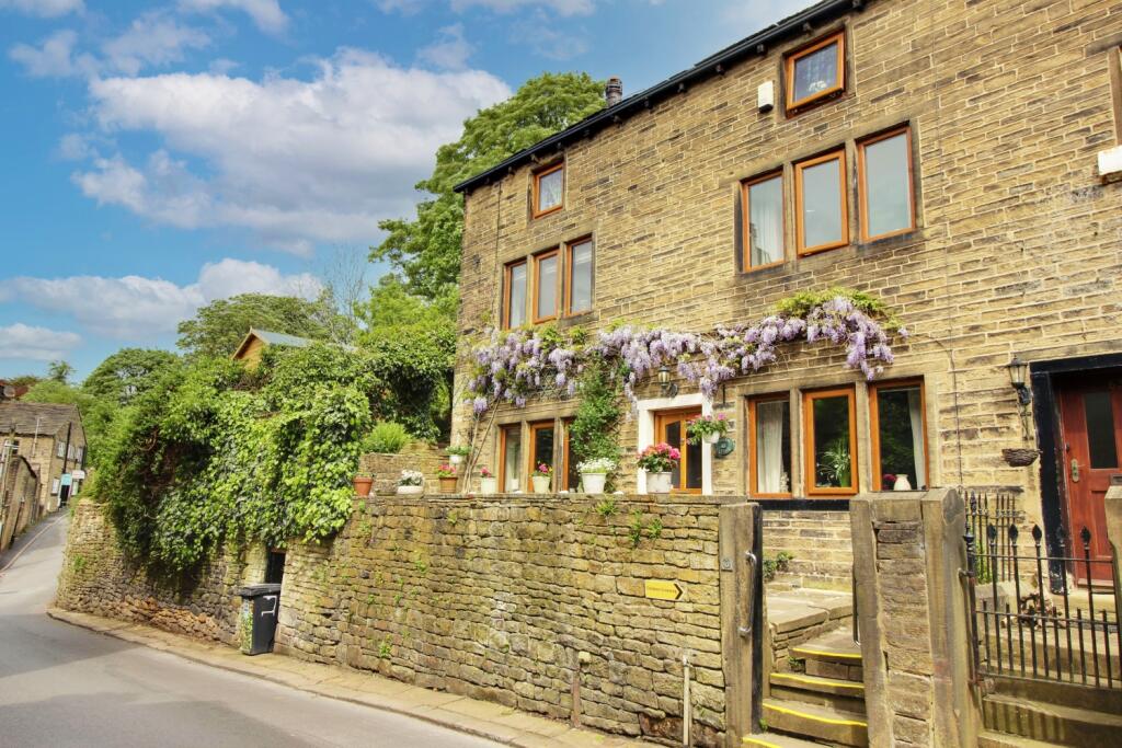 4 bedroom terraced house for sale in Badger Cottage, High Street