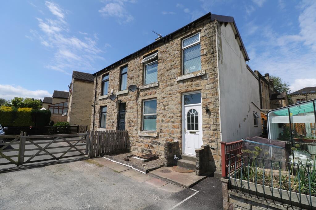 3 bedroom semidetached house for sale in Prospect Terrace, Liversedge