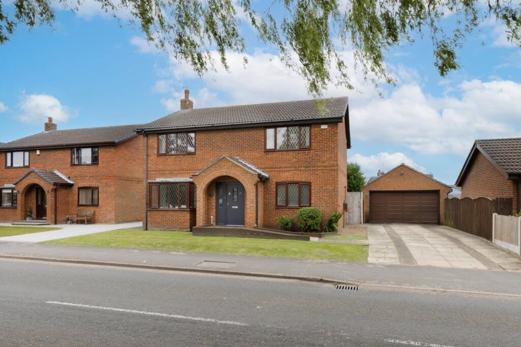 5 bedroom detached house for sale in Barff Lane, Brayton, Selby, North Yorkshire, YO8