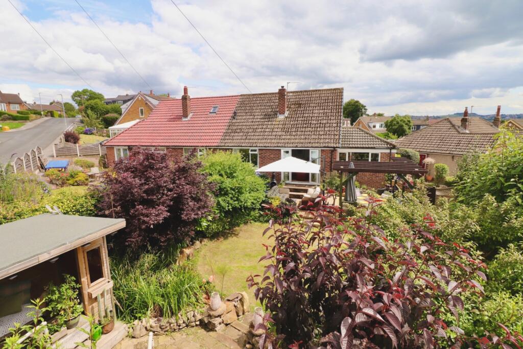 3 bedroom semidetached bungalow for sale in 19 The Sycamores, Guiseley