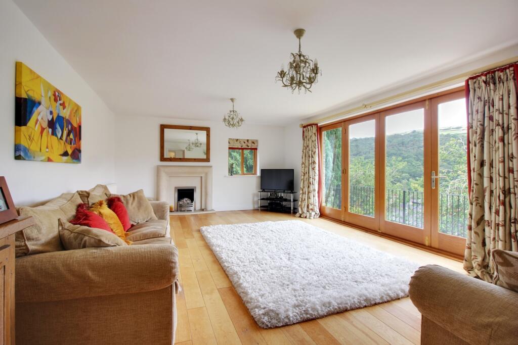 4 bedroom detached house for sale in Ryburn Lane, Ripponden, Sowerby