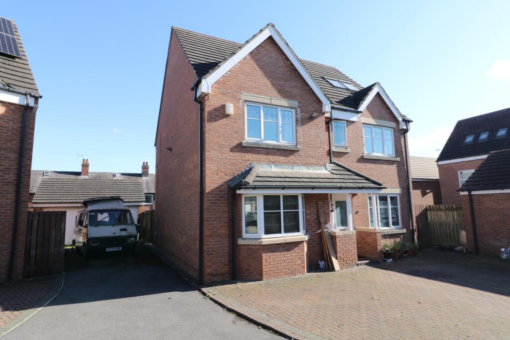 Additional property image - Fern View, Gomersal, Cleckheaton, West Yorkshire, BD19