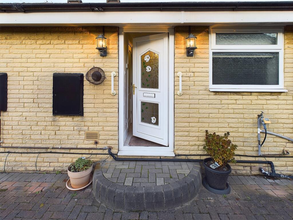 Additional property image - Adwalton Close, Drighlington