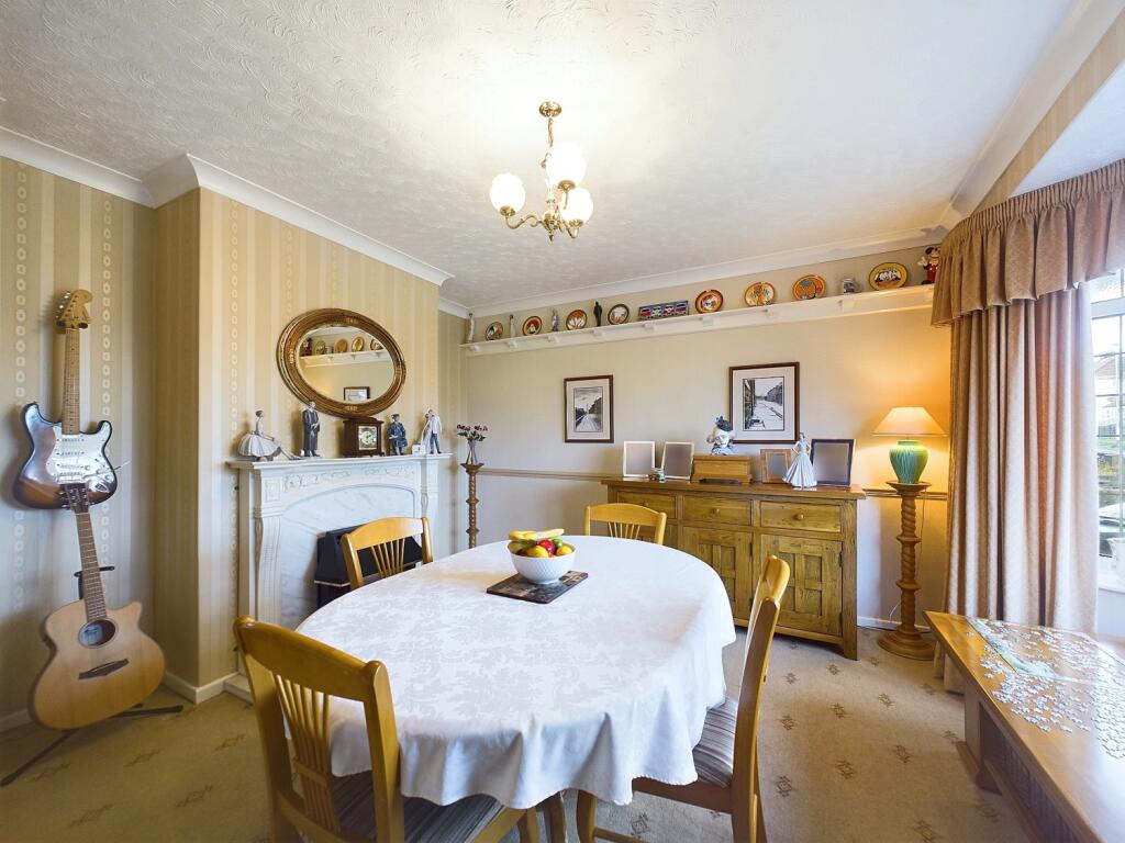 Additional property image - 3 Westminster Drive, Clayton, Bradford, BD14 6SL