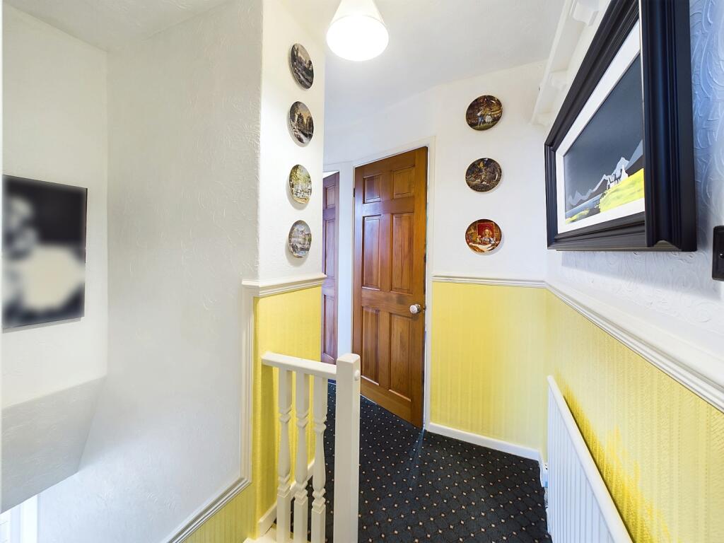Additional property image - 3 Westminster Drive, Clayton, Bradford, BD14 6SL