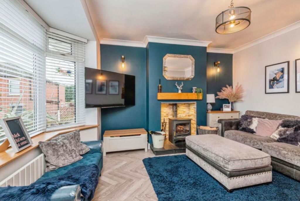 Additional property image - Laburnum Grove, Gomersal, Cleckheaton, West Yorkshire, BD19