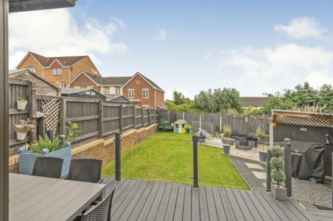 Additional property image - Laburnum Grove, Gomersal, Cleckheaton, West Yorkshire, BD19