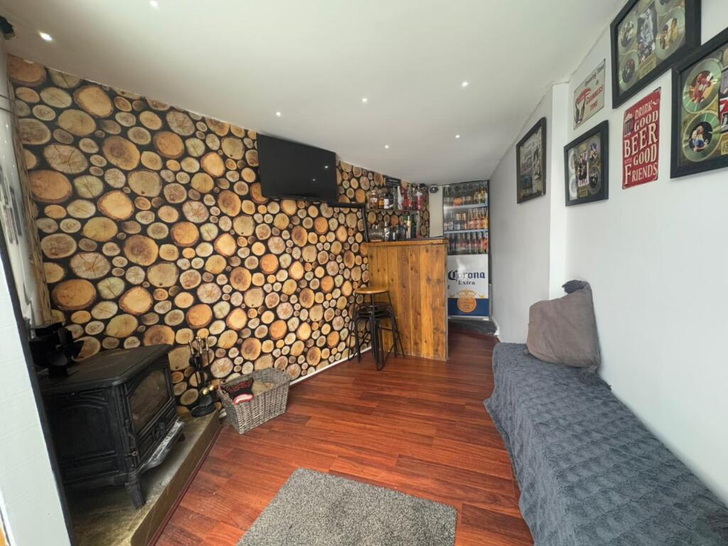Additional property image - Laburnum Grove, Gomersal, Cleckheaton, West Yorkshire, BD19