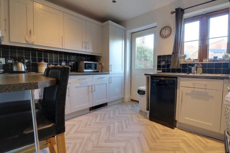 Additional property image - Popeley Rise, Gomersal, Cleckheaton, West Yorkshire, BD19
