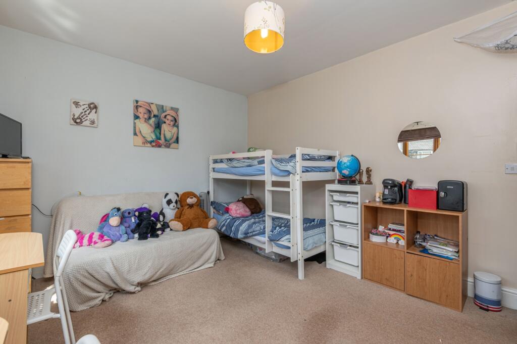 Additional property image - Popeley Rise, Gomersal, Cleckheaton, West Yorkshire, BD19
