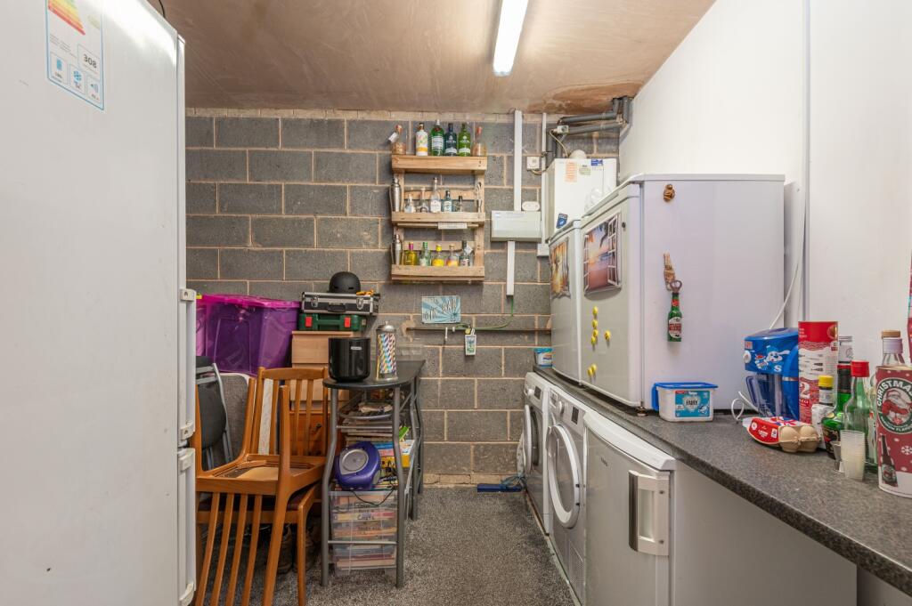 Additional property image - Popeley Rise, Gomersal, Cleckheaton, West Yorkshire, BD19