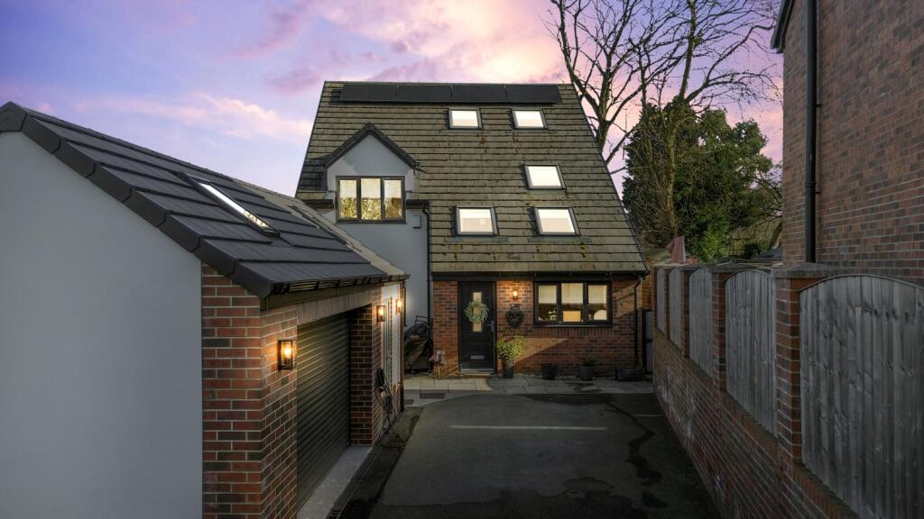 Main image of property: Mayors Walk, Pontefract, West Yorkshire, WF8