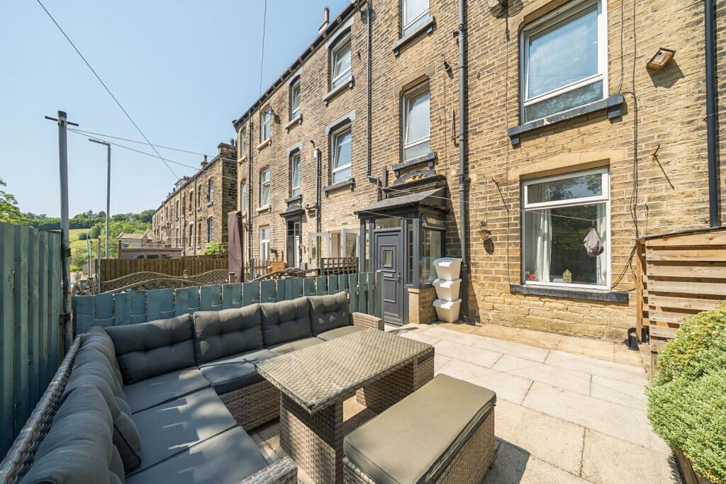 3 bedroom terraced house