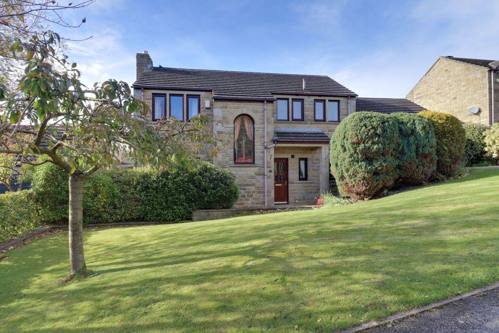 4 bedroom detached house for sale in Upper Meadows, Upperthong