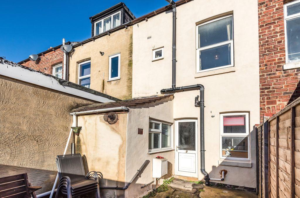3 bedroom terraced house for sale in Grove Street, Starbeck, Harrogate