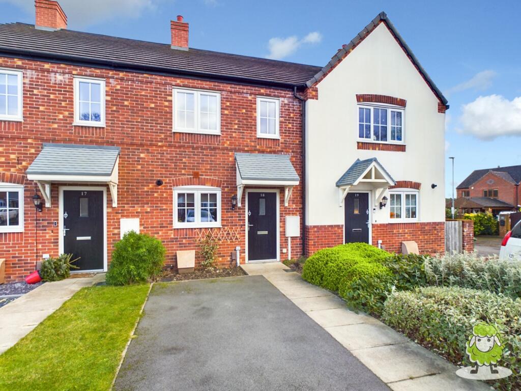 2 bedroom town house for sale in 18 Swan Close, Blidworth, NG21