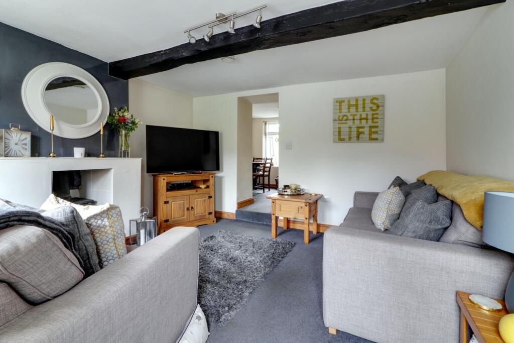 2 bedroom cottage for sale in 37 Brixworth Road, Spratton, Northampton, NN6