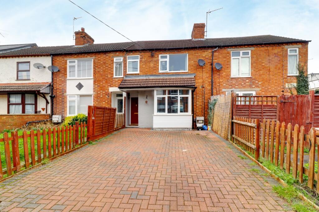 3 bedroom character property for sale in Queen Street, Earls Barton