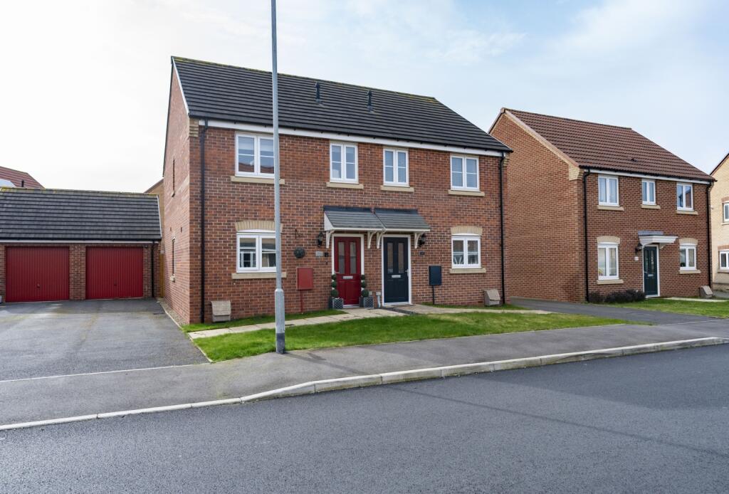 3 bedroom semidetached house for sale in Atherton Gardens, Spalding