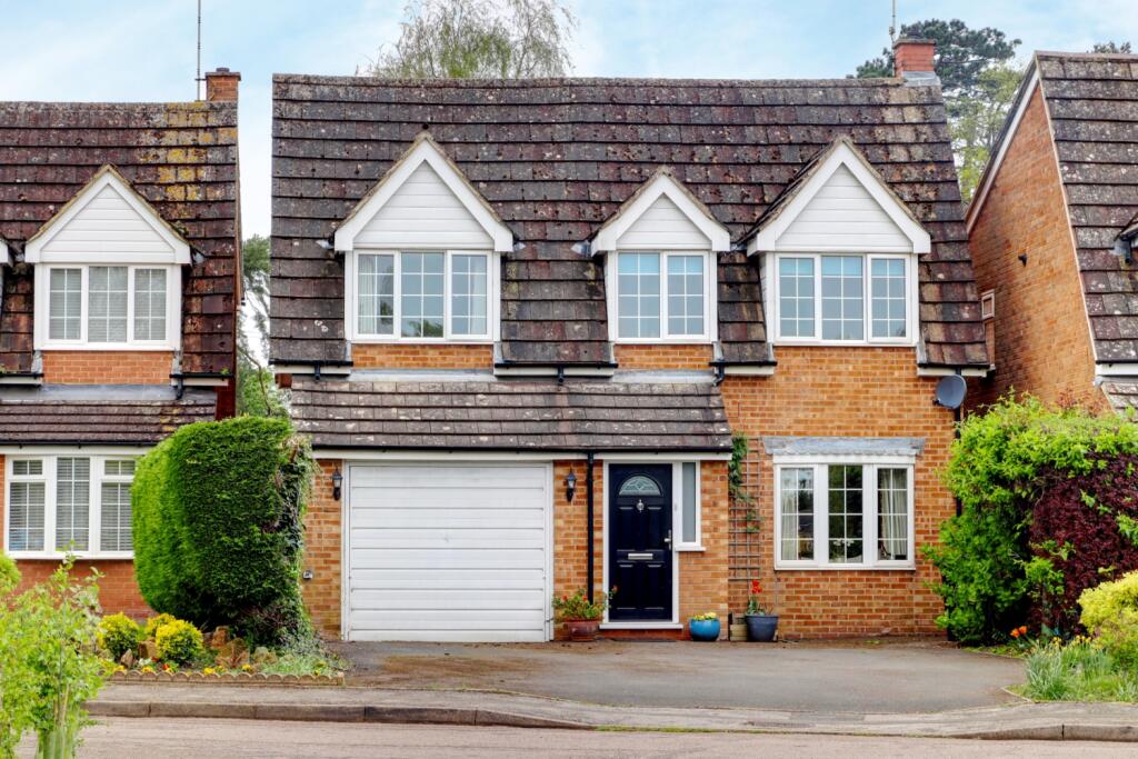 4 bedroom detached house for sale in Manor Park, Nether Heyford