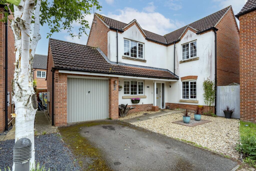 4 bedroom detached house for sale in Nursery Way, Spalding