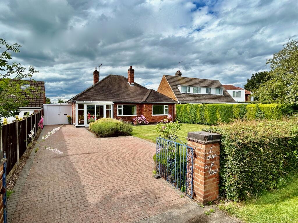 3 bedroom detached house for sale in Cliff Hill Lane, Aslockton, NG13