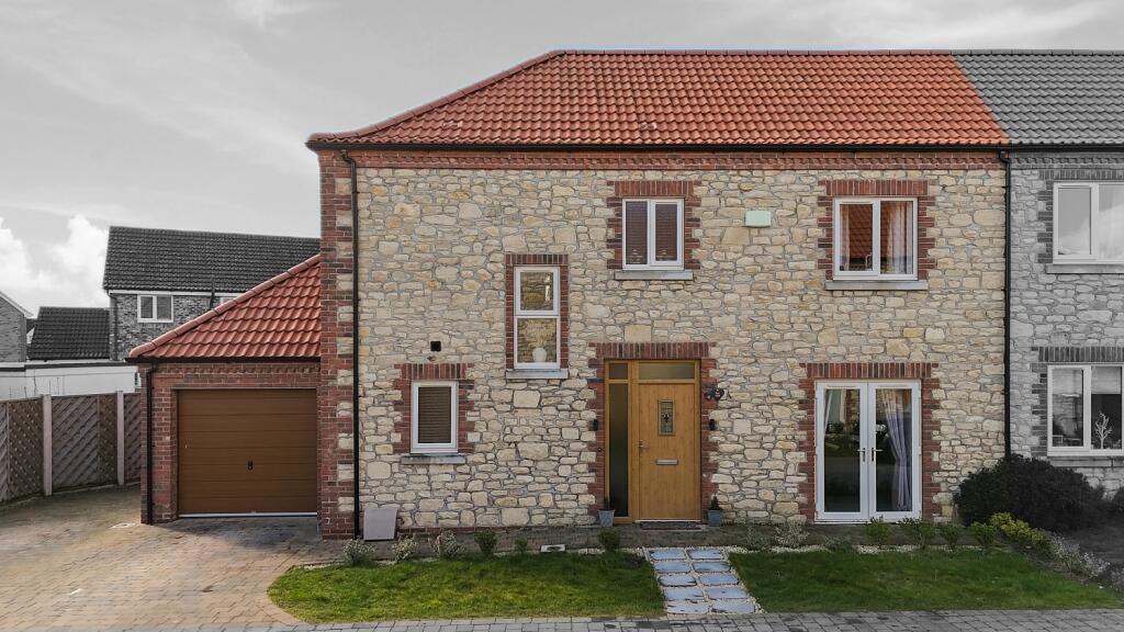 Main image of property: 4 RYE WALK, HIBALDSTOW, BRIGG
