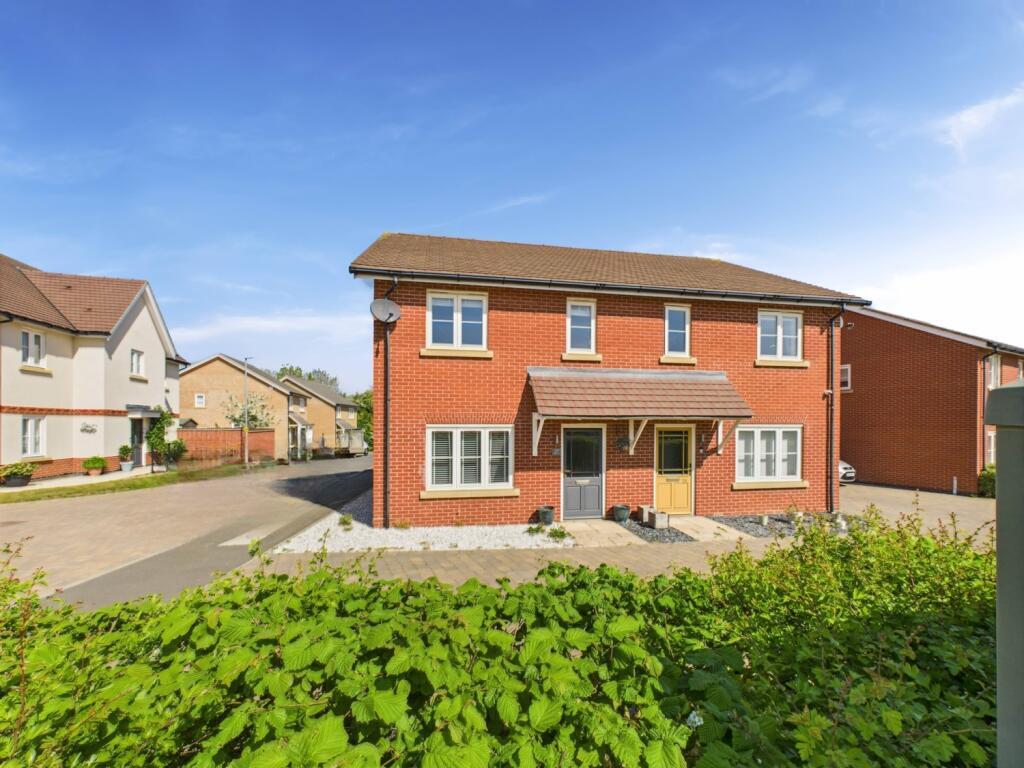 Main image of property: 27 Spinney Hill, Oakham