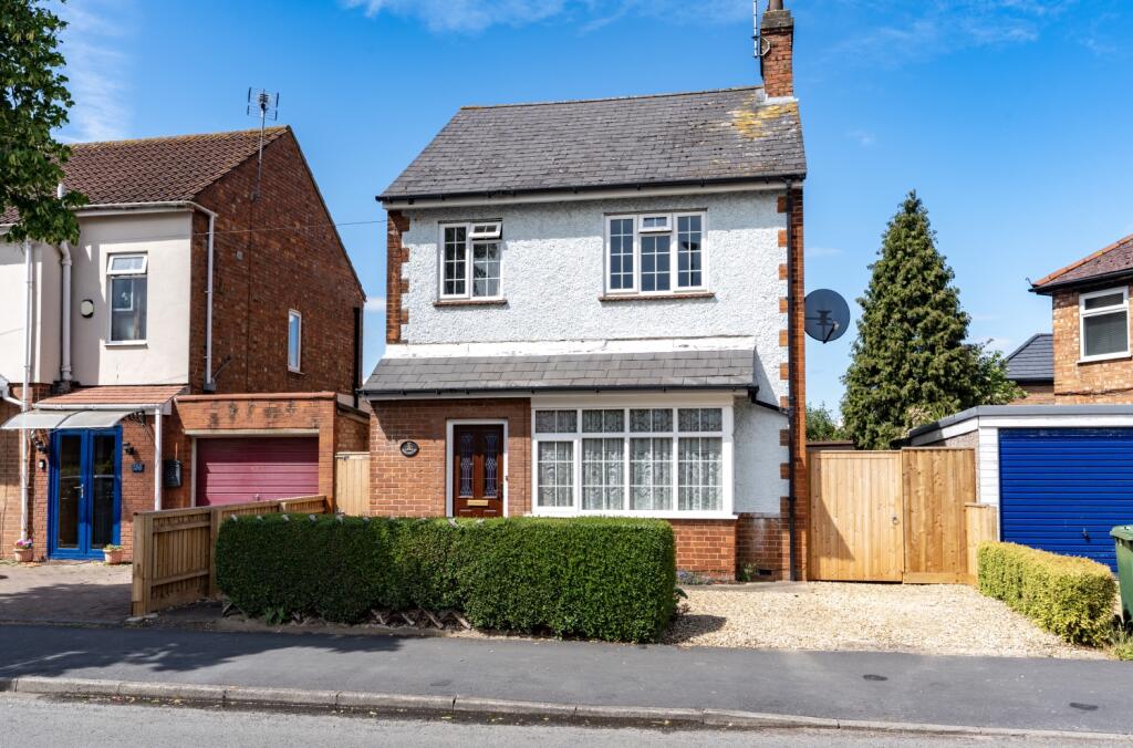 Main image of property: Mayors Walk, Peterborough, PE3 6