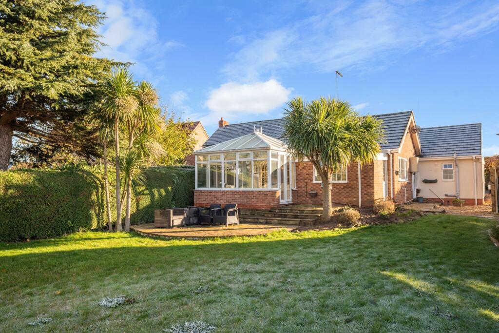 Main image of property: 41 North Street, Owston Ferry, Doncaster