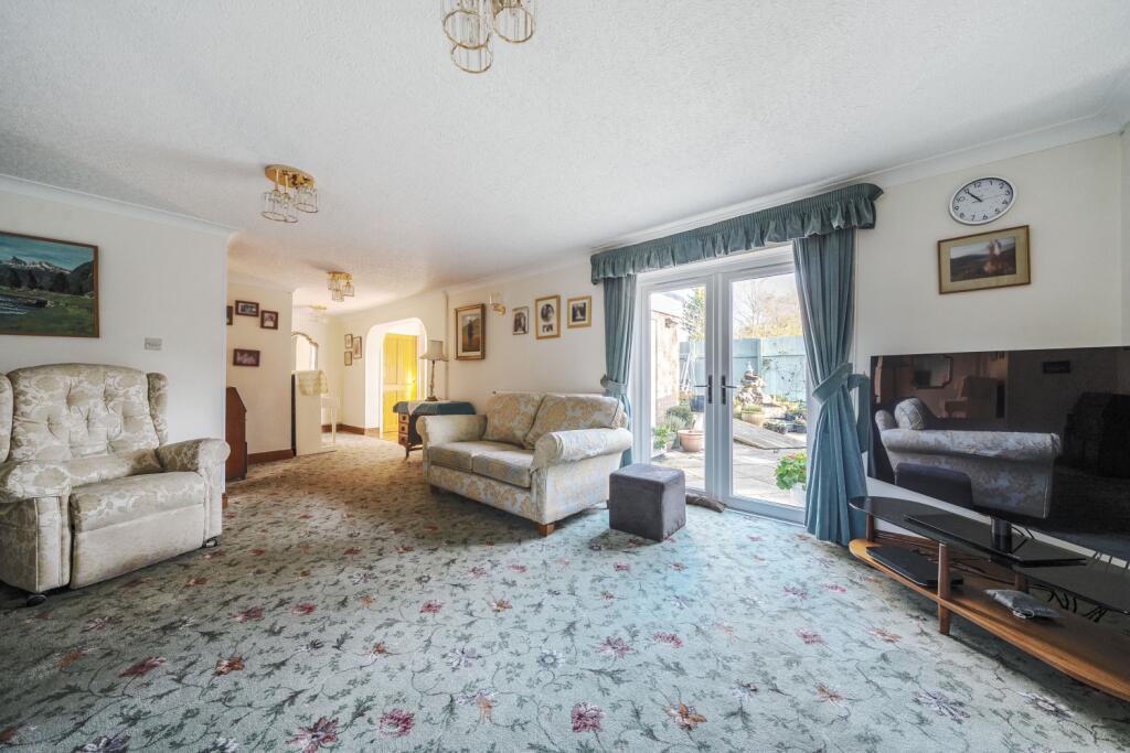 Main image of property: Brisbane Gardens, Corby, NN18 9JW