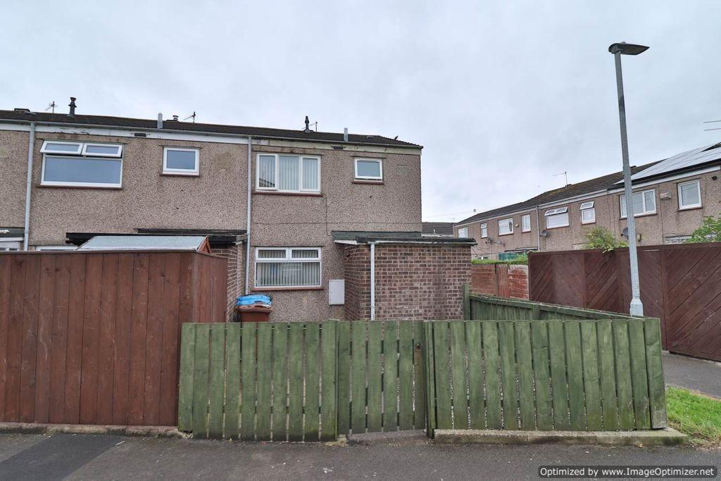 3 bedroom end of terrace house for sale in 65, Alfriston Close