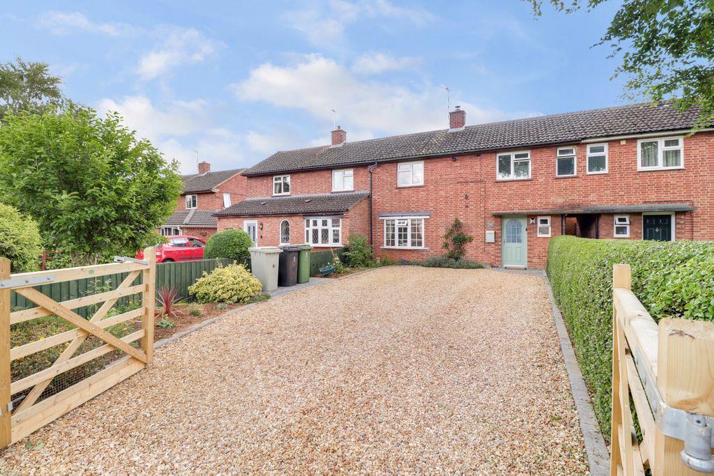 3 bedroom terraced house for sale in Burley Road, Oakham LE15 6DL, LE15