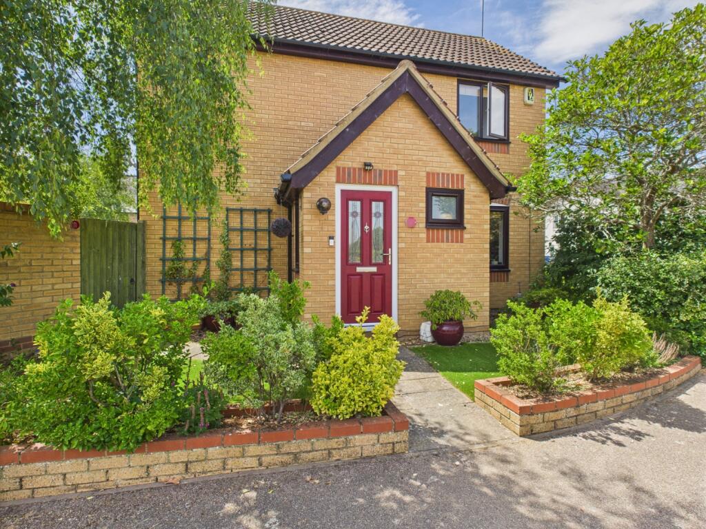 Main image of property: 2 Baird Avenue, Upton, Northampton