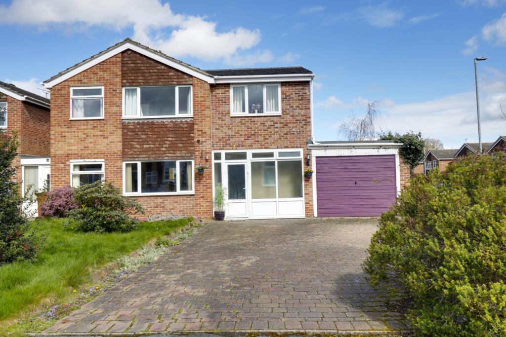 4 bedroom link detached house for sale in Collinson Road, Barton Under