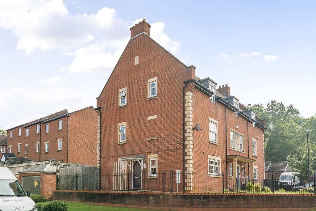Additional property image - 1 Ferney Hills Close, Birmingham