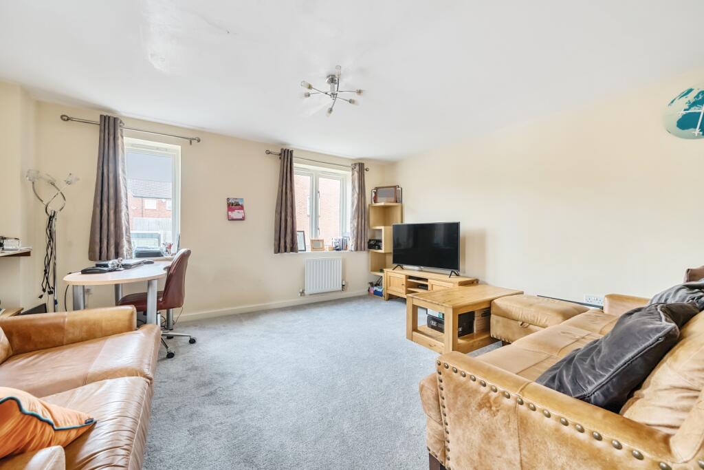 Additional property image - 1 Ferney Hills Close, Birmingham